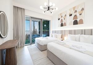 Dubai Mall Connection - Burj Views - Turf Balcony