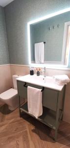 Puerta de la Ribera Suites