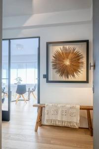 Spacious and Cosy 2-Bedroom seaside Apartment in K