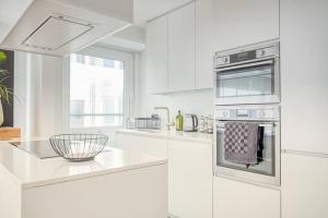 Spacious and Cosy 2-Bedroom seaside Apartment in K