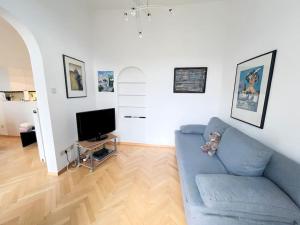 Villa AlexanderCharmante Wohnung mit Bergblick, Villa Alexander