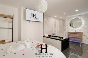 Magnifique Suite Luxe Jacuzzi Centre ville Nancy