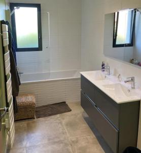 Maison élégante à Bouc-Bel-Air avec piscine privée