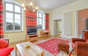 Gorgeous Apartment In Krakow Am See