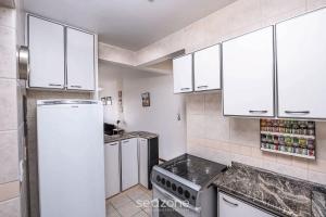 Belo apto a 600m da praia dos Ingleses CNU202