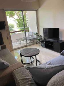 Cozy comfortable 2-bedroom apartment