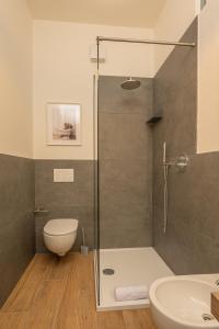 Apartamento de 1 Dormitorio con balcón y vistas a la ciudad