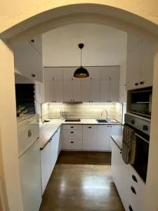 Mary's City Room - Benkőbokor