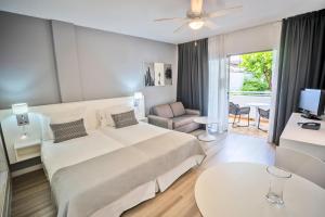 Standard Studio (2 Adults) room in Coral California - Adults Only