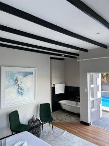 Serene Suite On The Dam