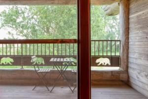 Cozy 4-Bedroom Chalet with Outdoor Spa in Zottegem