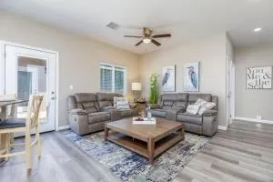 Refreshing and Spotless 4 Bathrooms 22 - Inyokern