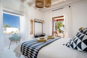 Balcón Botánico - Shared Pool - Central Island Location - 10 mins drive to Famara and La Santa