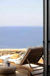 Infinity Beach House - Kea Villa Rent - Luxury seaside private apt on request