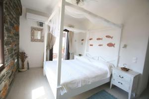 Infinity Beach House - Kea Villa Rent - Luxury seaside private apt on request