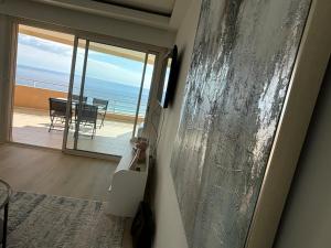 Splendide appartement avec panorama mer, proche Monaco