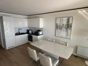 Appartements Splendide appartement avec panorama mer, proche Monaco : Appartement 1 Chambre