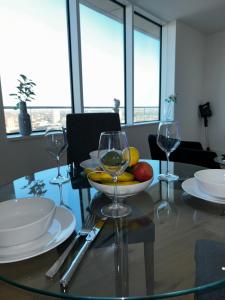 Luxury Sea View Two Bed Penthouse in Battersea