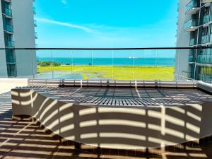 Apartamento Salinas del Mar - balcon y vista al mar - By Bedviajes