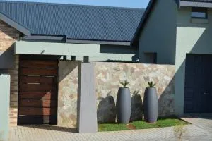 Spot the 10th - Lindequesdrift