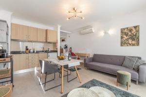 Costa Apartment II - Linda Vista