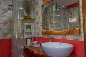 Casa con jardín y piscina privada