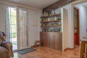 Casa con jardín y piscina privada