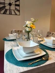 Comfy 3 bed house North Swindon - Broad Blunsdon