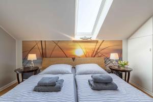 SEASIDE APARTMENTS - LIGHTHOUSE LOFt