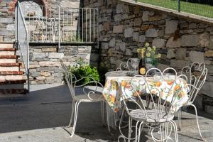 Residenza Jasmine Yellow Apartment