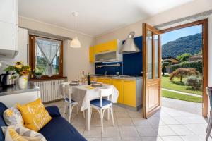 Residenza Jasmine Yellow Apartment