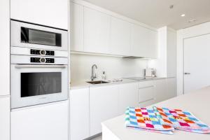 ViVi Homes - Panorama Pool, Golf, Terrace & Sea View