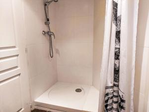Maisons de vacances Holiday Home Villa Montagne by Interhome : photos des chambres