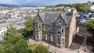 Hillside Luxury Apartments