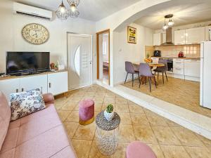 Holiday Home Nancy by Interhome