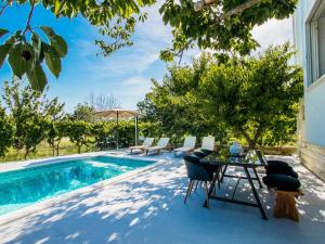 Holiday Home Kastel Mila by Interhome