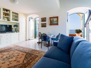 Apartment Loggia sul mare by Interhome