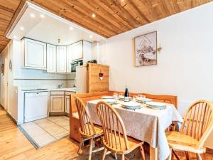 Apartment Les Hauts du Val Claret - Val Claret-26 by Interhome