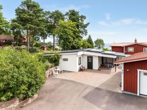 Holiday Home Sjöhagsviken by Interhome