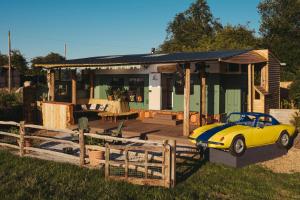 The Horse Hut & Lotus Spa