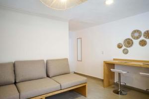 Modern Apt with Workspace in Central Queretaro