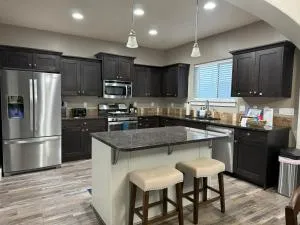 Spacious Family Retreat with Hot Tub & Home Theater - Eagle