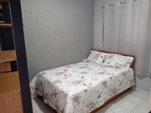 Ubatuba-Praia Grande 2 ar, internet , elevador, piscinas, vista mar, 120 m praia