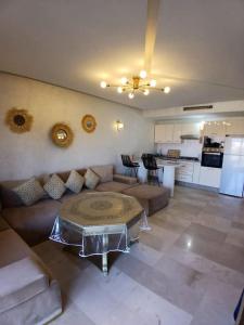 Appartement 2 chambres dans Résidence luxueux avec piscine