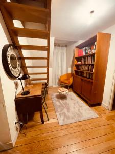 Maisons de vacances Maison Albuconis, 3 chambres 150m2 avec piscine en centre ville : photos des chambres