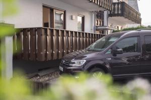 Suite Deluxe for 5 - 2 Bedrooms - Free Private Parking - 5 Min to Slopes - Terrace