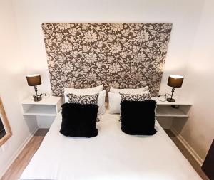 Modern 1 Bedroom Apt & Sauna Flowerbox Triton Heights