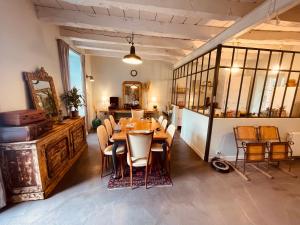 Maison Albuconis, 3 chambres 150m2 avec piscine en centre ville