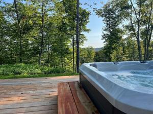 DAX HOUSE Stunning Mont-Tremblant Getaway Retreat