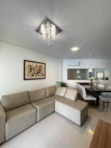 1135 Apartamento na Praia de BOMBINHAS CENTRO 20 M da Avenida Principal